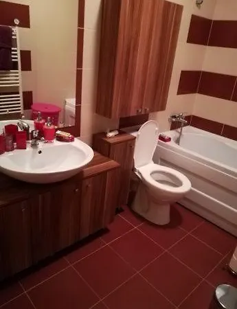 Untold 2024 - 3-room With Garden For 6-8 Person, 2 Private Parking Kaloşvar